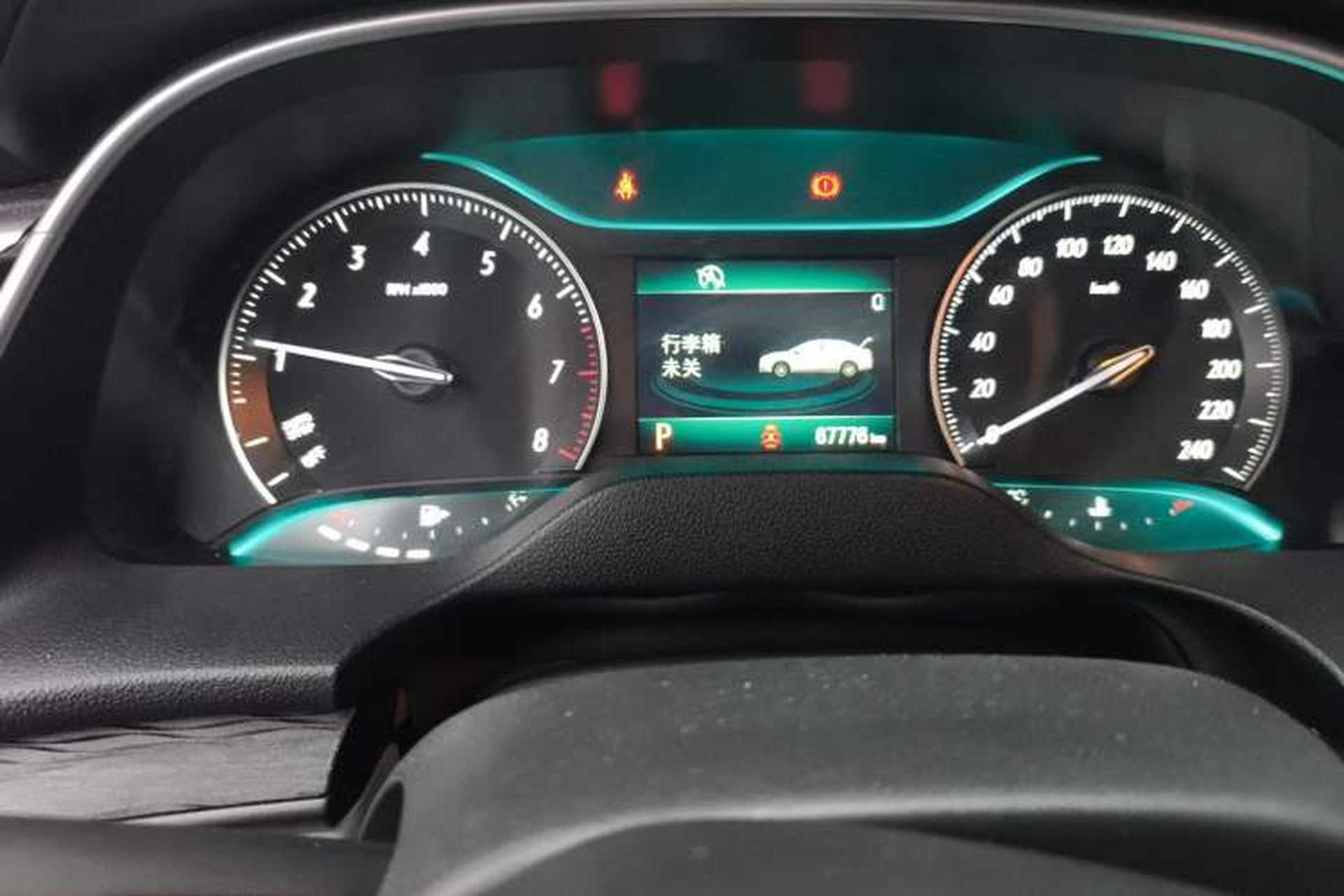 Used Buick GT 2017 15N Automatic Elite Version Odometer Close Up
