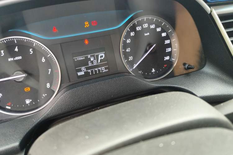 Used Buick GT 2017 15N Automatic Entry-Level Trim Odometer Close Up