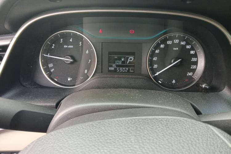 Used Buick GT 2017 15N Automatic Entry-Level Trim Odometer Close Up