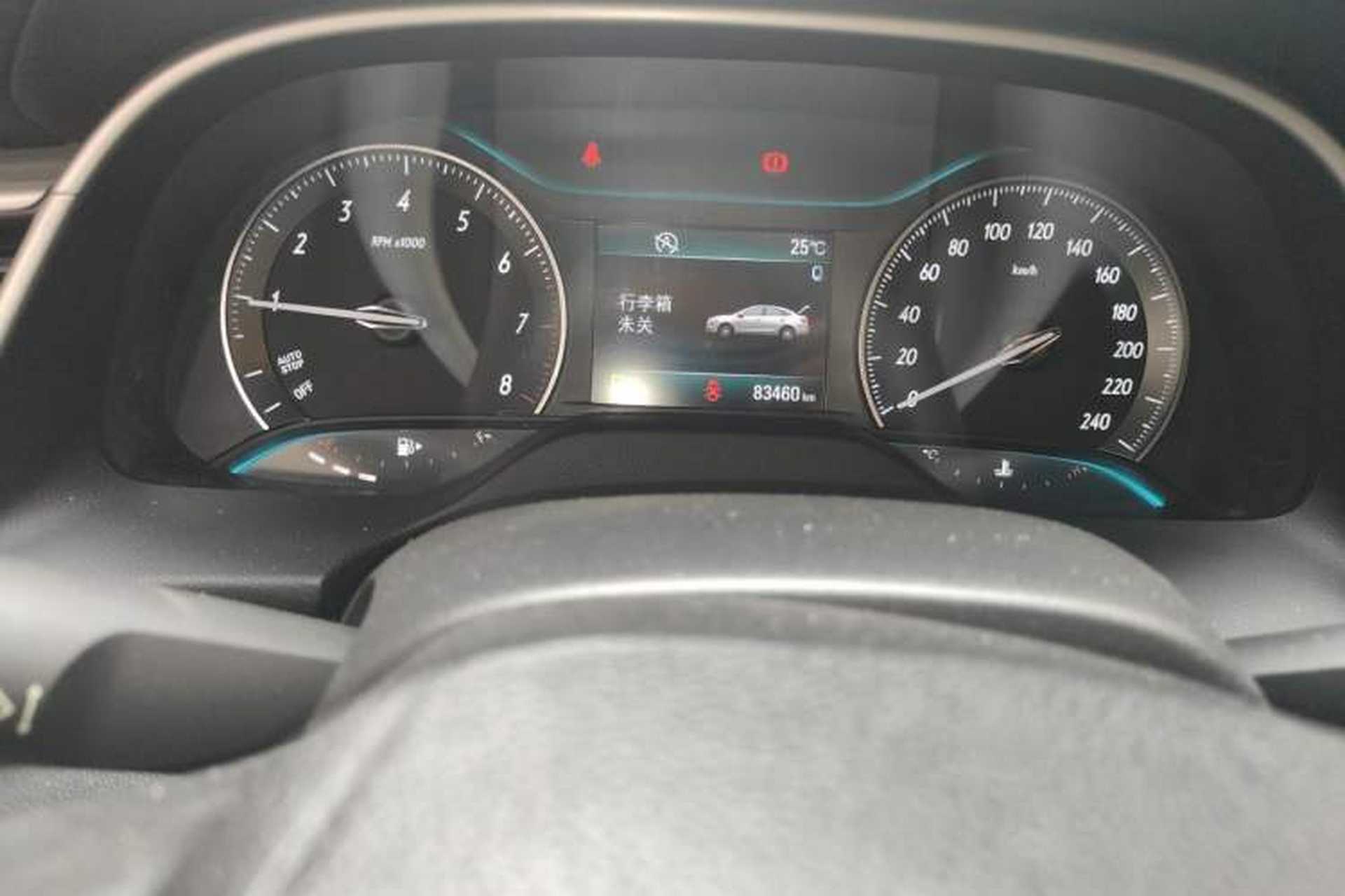 Used Buick GT 2017 15N Automatic Deluxe Edition Odometer Close Up