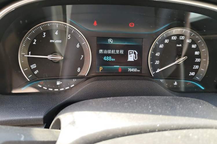 Used Buick GT 2017 15N Automatic Elite Version Odometer Close Up