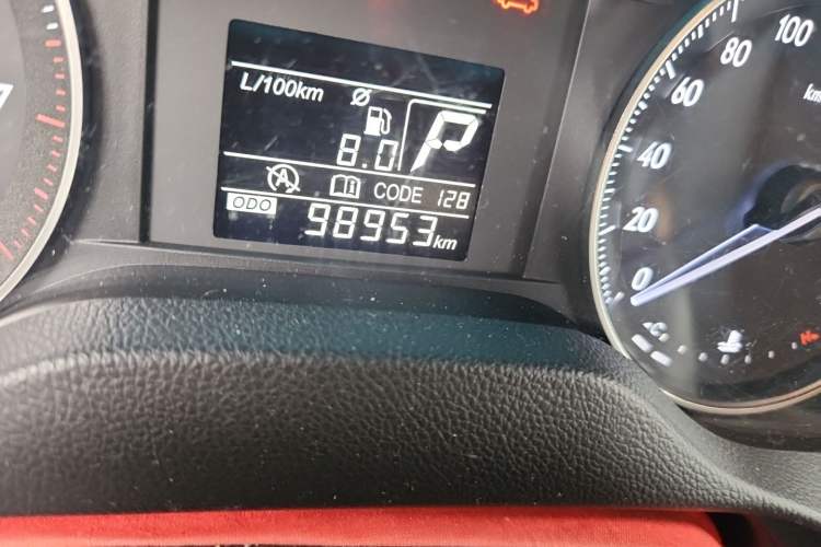 Used Buick GT 2017 15N Automatic Entry-Level Trim Odometer Close Up