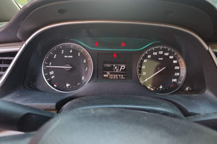 Used Buick GT 2017 15N Automatic Entry-Level Trim Odometer Close Up