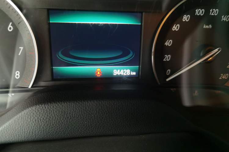 Used Buick GT 2017 15N Automatic Deluxe Edition Odometer Close Up