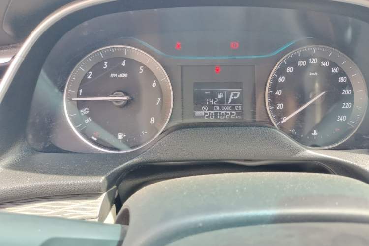 Used Buick GT 2017 15N Automatic Entry-Level Trim Odometer Close Up