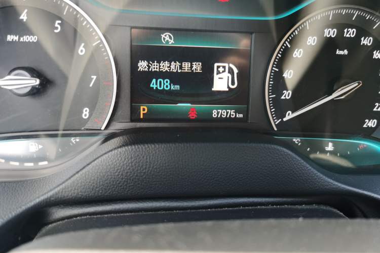Used Buick GT 2017 15N Automatic Elite Version Odometer Close Up