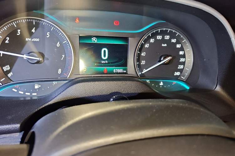 Used Buick GT 2017 15N Automatic Elite Version Odometer Close Up