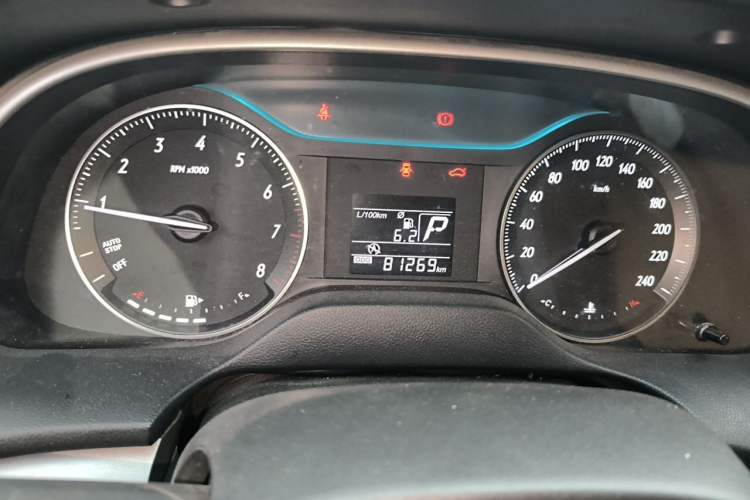 Used Buick GT 2017 15N Automatic Entry-Level Trim Odometer Close Up