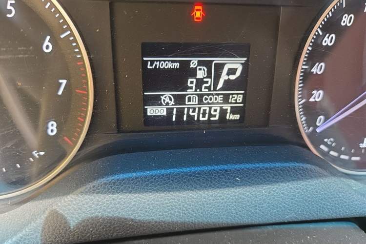 Used Buick GT 2017 15N Automatic Entry-Level Trim Odometer Close Up