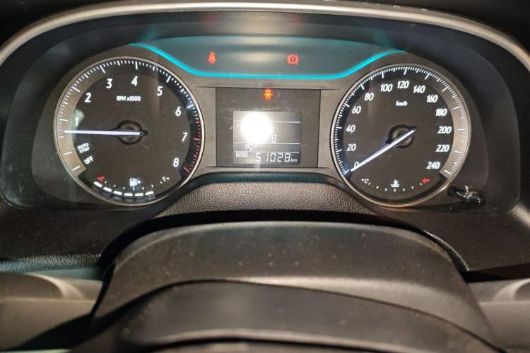 Used Buick GT 2017 15N Manual Entry-Level Trim Odometer Close Up