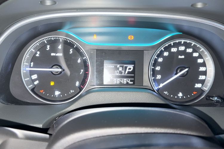 Used Buick GT 2017 15N Automatic Entry-Level Trim Odometer Close Up