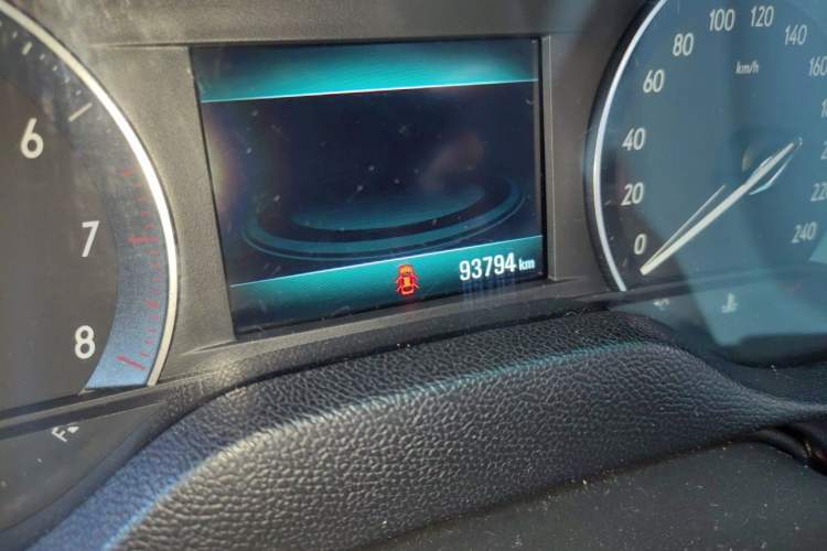 Used Buick GT 2017 15N Manual Elite Version Odometer Close Up