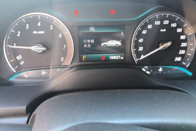 Used Buick GT 2017 15N Automatic Entry-Level Trim Odometer Close Up