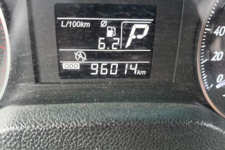 Used Buick GT 2017 15N Automatic Entry-Level Trim Odometer Close Up