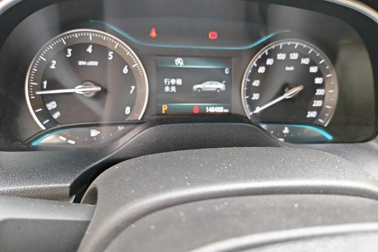 Used Buick GT 2017 15N Automatic Elite Version Odometer Close Up