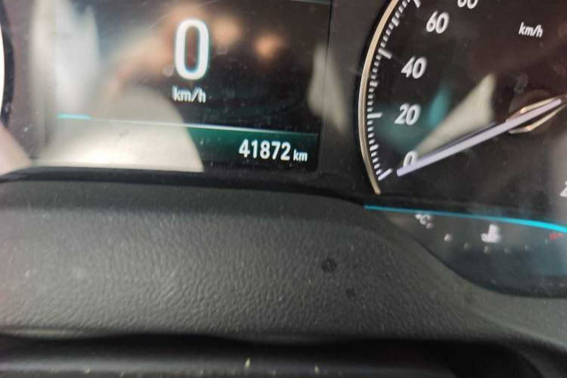 Used Buick GT 2017 15N Manual Elite Version Odometer Close Up