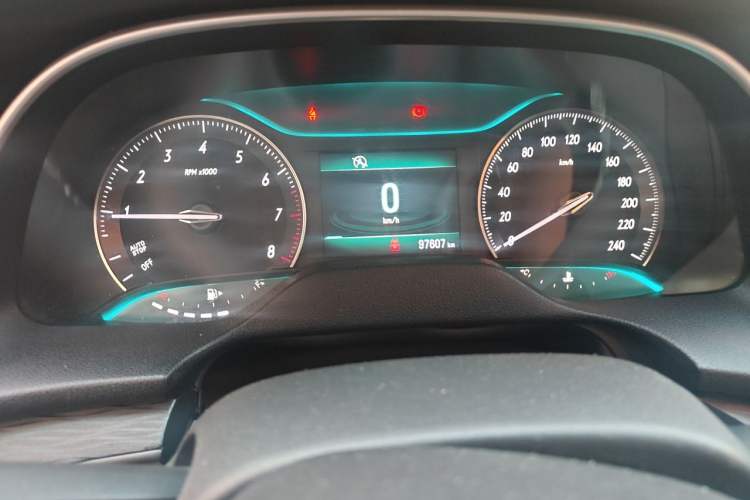 Used Buick GT 2017 15N Manual Elite Version Odometer Close Up