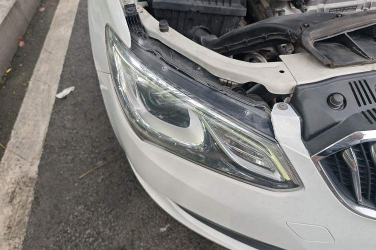 Used Buick GT 2017 15N Automatic Elite Version Right Front Headlight