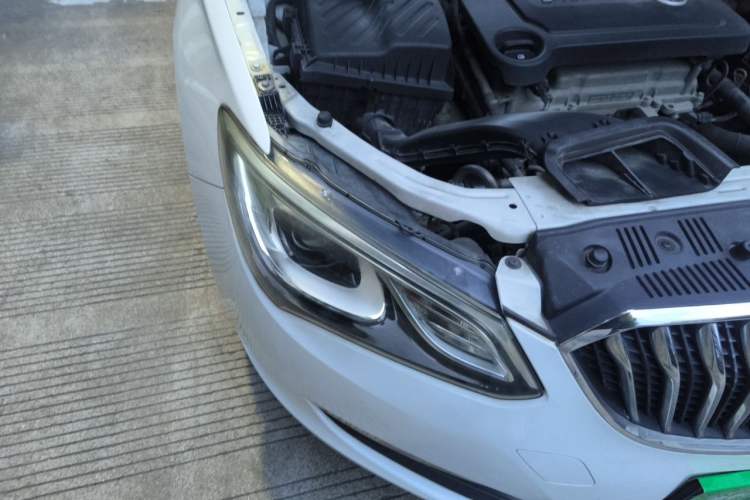 Used Buick GT 2017 15N Automatic Elite Version Right Front Headlight
