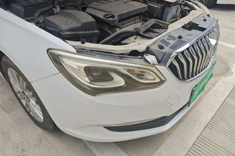 Used Buick GT 2017 15N Automatic Elite Version Right Front Headlight
