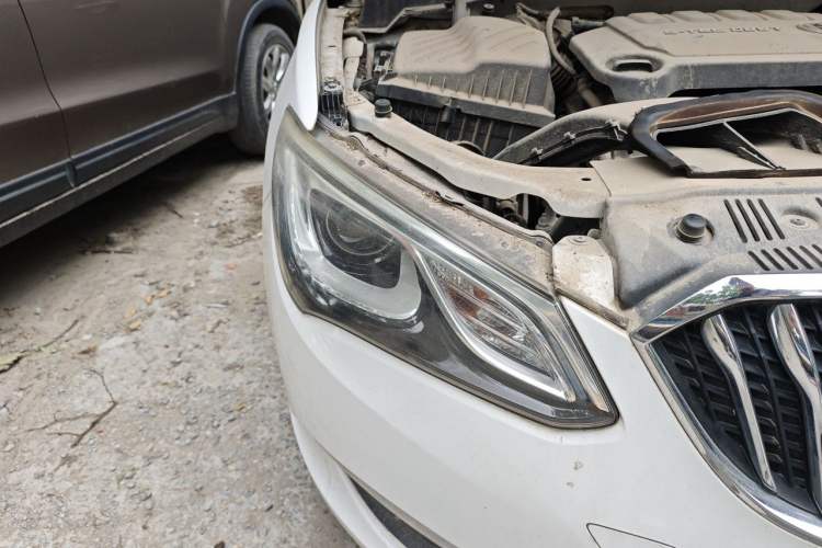 Used Buick GT 2017 15N Manual Entry-Level Trim Right Front Headlight
