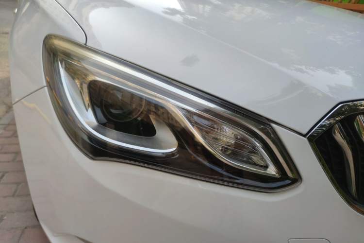 Used Buick GT 2017 15N Automatic Entry-Level Trim Right Front Headlight