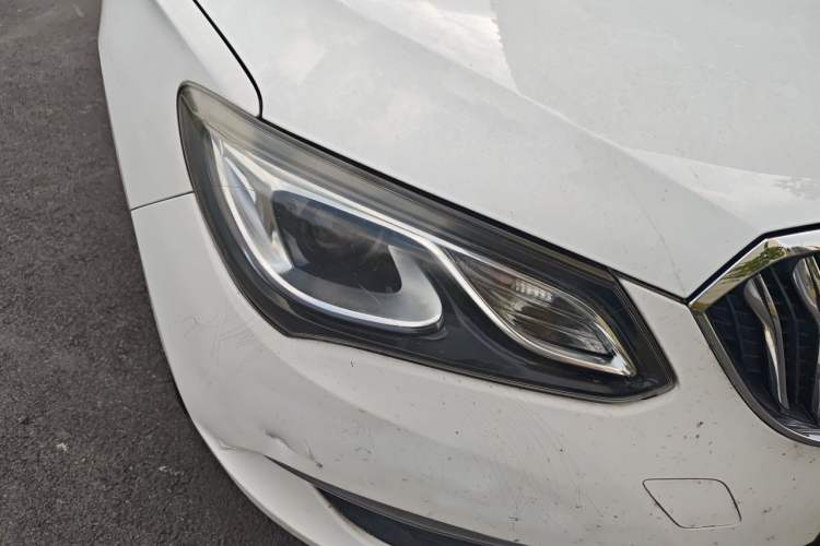 Used Buick GT 2017 15N Automatic Deluxe Edition Right Front Headlight