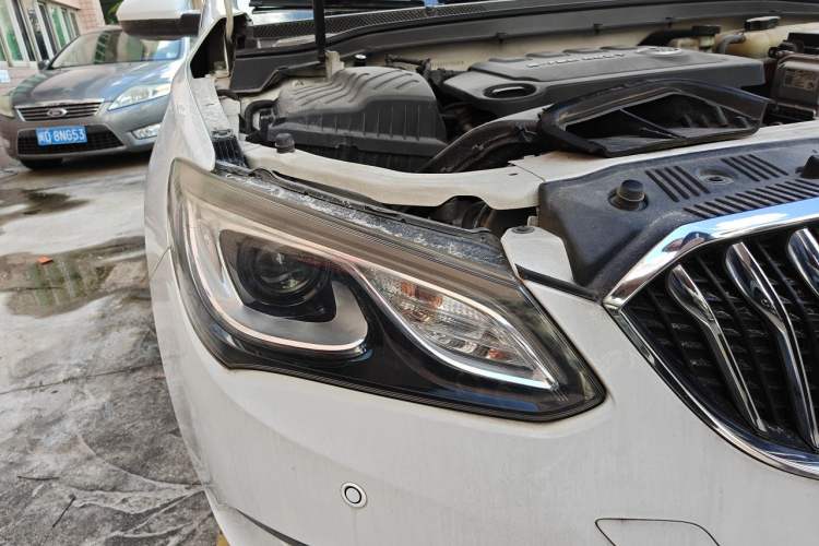 Used Buick GT 2017 15N Automatic Deluxe Edition Right Front Headlight