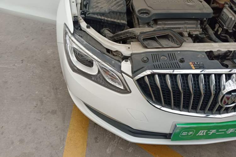 Used Buick GT 2017 15N Automatic Elite Version Right Front Headlight