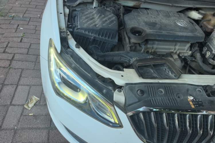 Used Buick GT 2017 15N Manual Elite Version Right Front Headlight