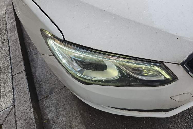 Used Buick GT 2017 15N Automatic Elite Version Right Front Headlight