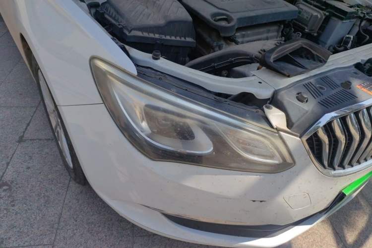 Used Buick GT 2017 15N Automatic Elite Version Right Front Headlight