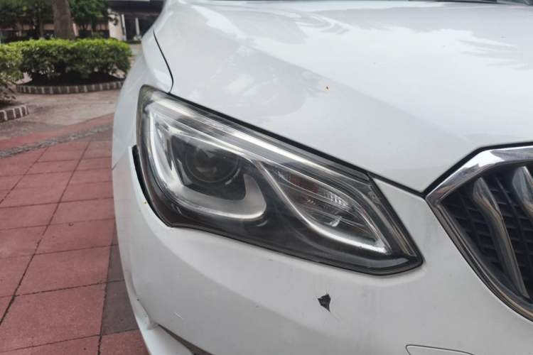 Used Buick GT 2017 15N Automatic Elite Version Right Front Headlight