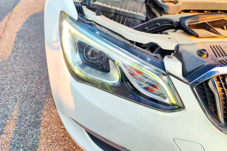 Used Buick GT 2017 15N Automatic Elite Version Right Front Headlight
