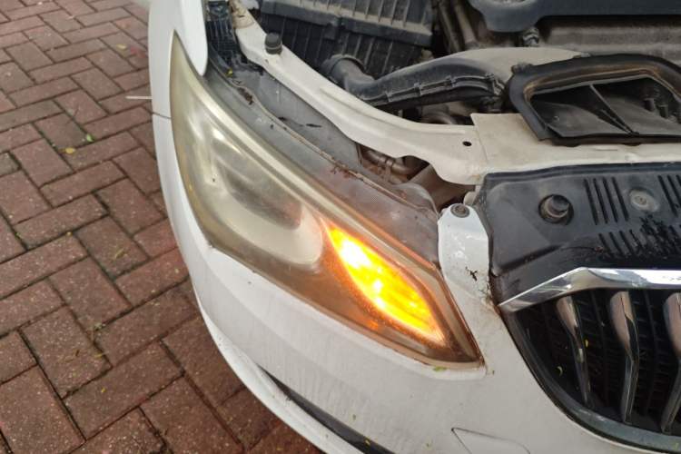 Used Buick GT 2017 15N Automatic Elite Version Right Front Headlight