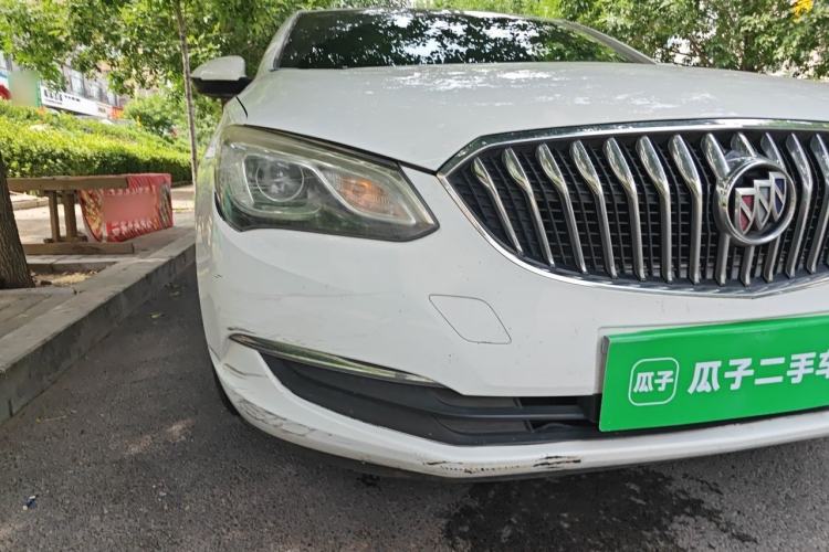 Used Buick GT 2017 15N Manual Entry-Level Trim Right Front Headlight