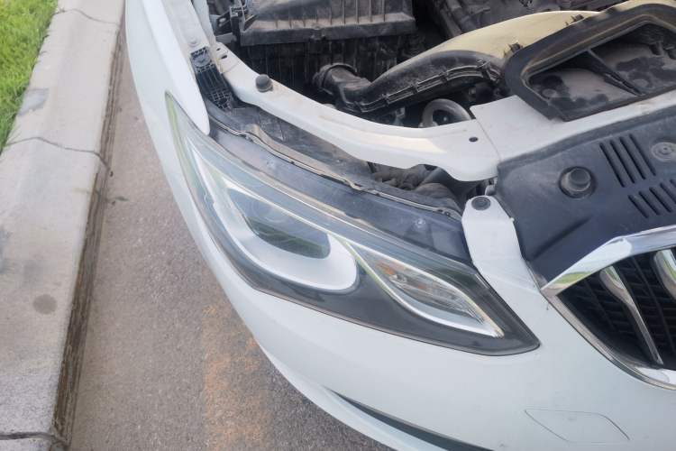Used Buick GT 2017 15N Automatic Deluxe Edition Right Front Headlight