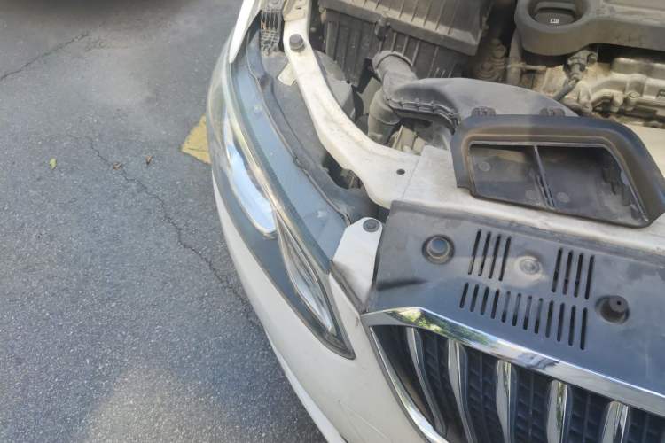 Used Buick GT 2017 15N Manual Elite Version Right Front Headlight