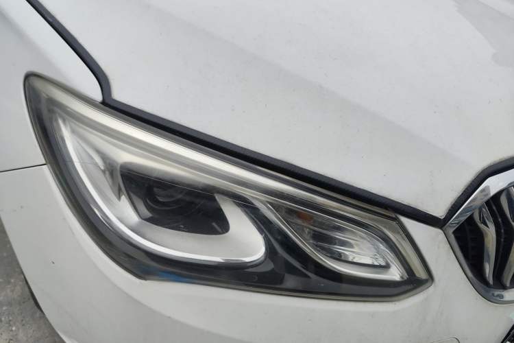 Used Buick GT 2017 15N Automatic Entry-Level Trim Right Front Headlight
