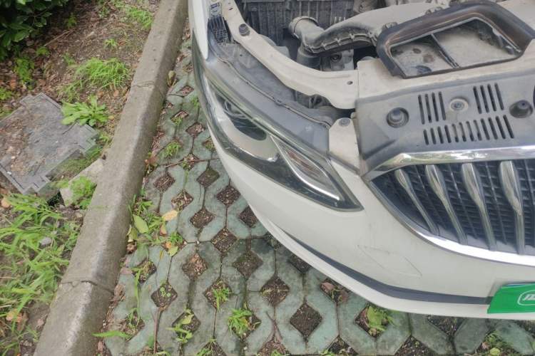 Used Buick GT 2017 15N Automatic Elite Version Right Front Headlight