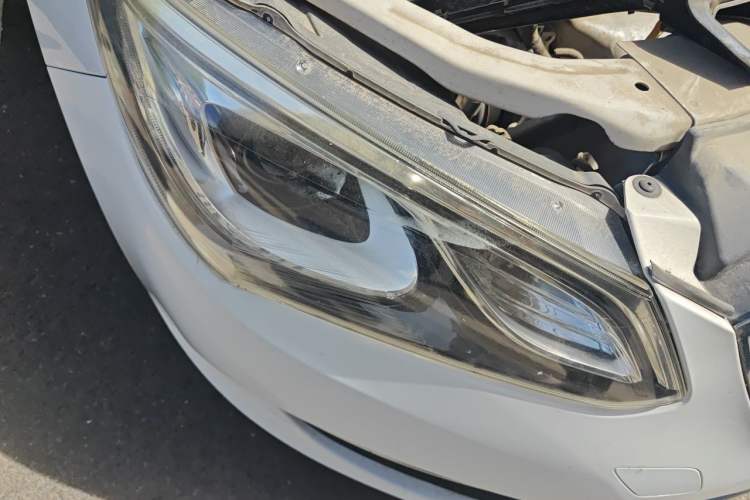 Used Buick GT 2017 15N Automatic Elite Version Right Front Headlight