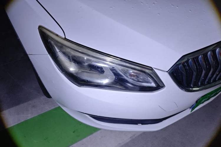 Used Buick GT 2017 15N Automatic Elite Version Right Front Headlight