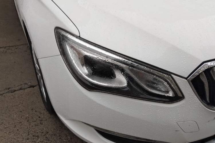 Used Buick GT 2017 15N Automatic Elite Version Right Front Headlight
