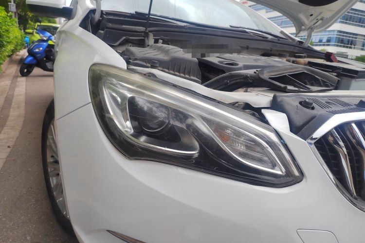 Used Buick GT 2017 15N Automatic Elite Version Right Front Headlight