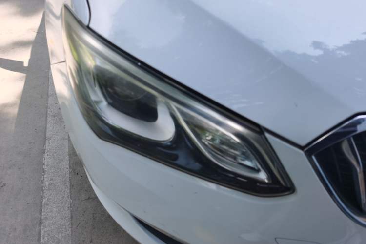 Used Buick GT 2017 15N Automatic Elite Version Right Front Headlight