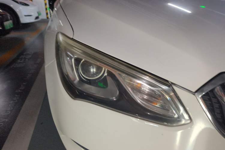 Used Buick GT 2017 15N Automatic Elite Version Right Front Headlight