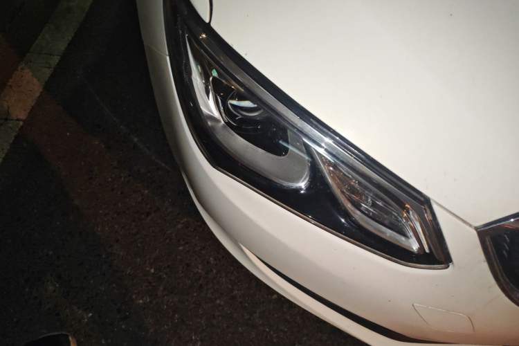 Used Buick GT 2017 15N Automatic Elite Version Right Front Headlight