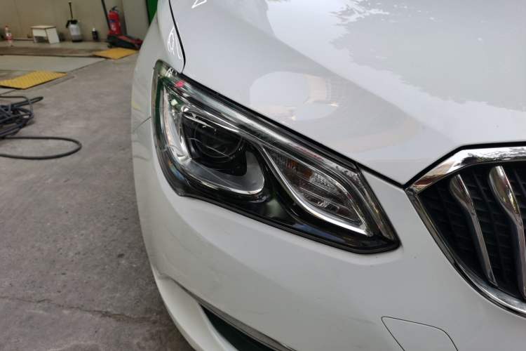 Used Buick GT 2017 15N Manual Entry-Level Trim Right Front Headlight