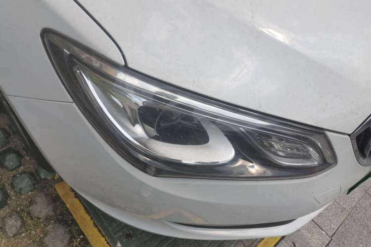 Used Buick GT 2017 15N Automatic Elite Version Right Front Headlight