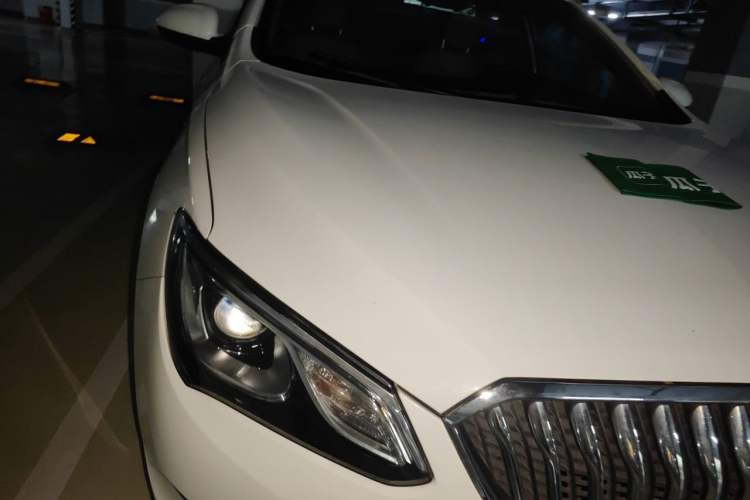 Used Buick GT 2017 15N Automatic Elite Version Right Front Headlight